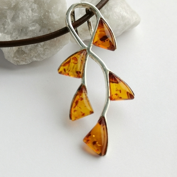 New, sterling silver amber branch pendant necklace - Picture 2 of 6
